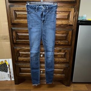 Hollister Ultra High Rise Jean Legging